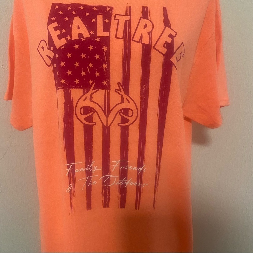 Delta Pro Orange Graphic Tee. Unisex M OR F $4.99 SHIP